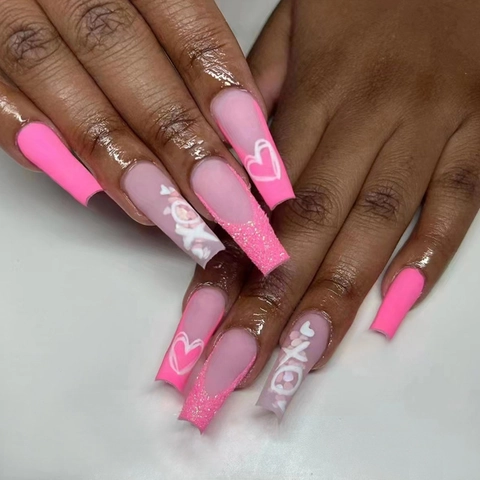Ballerina Coffin Press On Nagels Roze Gradiënt Glitter Franse Tip Hartpatroon XOXO Mode Kunstnagels Voor Vrouwen