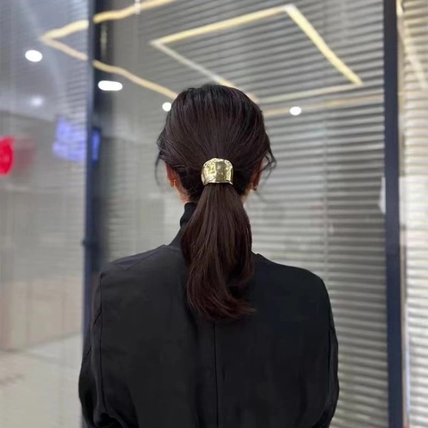 Gancho De Metal Irregular Para Coleta Pinza Para El Cabello Textura De Lava Aleación Brillante Accesorios Para El Cabello Para Mujeres