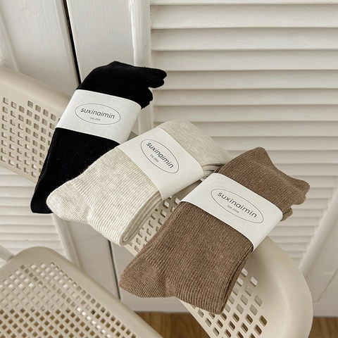 Women Cotton Mid Calf Socks Ribbed Solid Color Breathable Sweat Absorbing Japanese Minimalist Casual Slouch Crew Socks