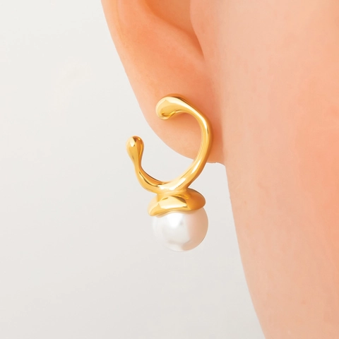 Pendientes de Aro de Acero Inoxidable Chapado en Oro 18K con Perlas Artificiales Diseño de Nicho Joyería Retorcida
