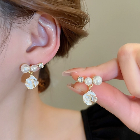 Orecchini Pendenti A Fiore Con Imitazione Perla Artificial Strass E Perno In Argento Sterling 925 Gioielli Eleganti Placcati Oro