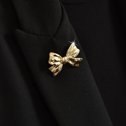 Elegante Broche De Lazo Aleación Metal Color Oro Plata Minimalista Personalizada Alfiler Decorativo Accesorios Para Mujeres