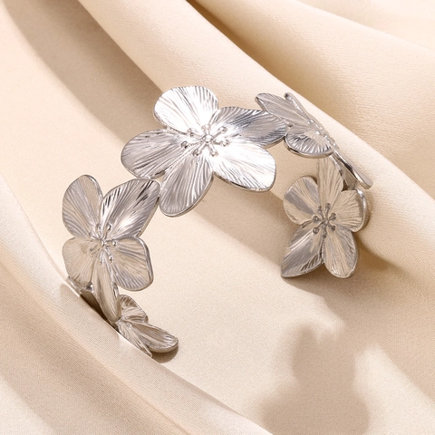 Fashion Stainless Steel Cuff Bracelet For Women Hollow Out Geometric Flower Leaf Adjustable Opening Bangle Jewelry Gift