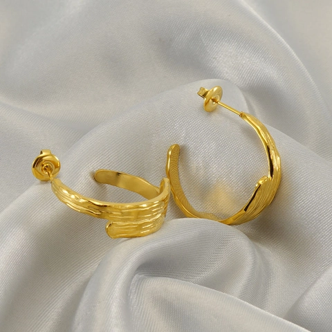 Créoles En Forme De C À Texture De Lave Irrégulière Acier Inoxydable Plaqué Or 18 Carats Bijoux Pour Femmes