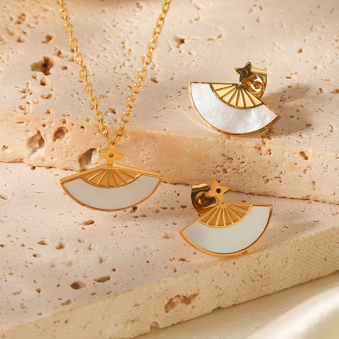 Collana E Orecchini A Lobo Forma Di Ventaglio Acciaio Inossidabile Conchiglia Bianca Placcato Oro Elegante Donne