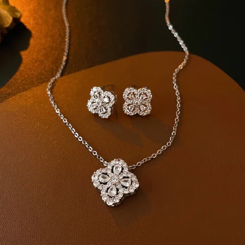 Elegante Kleeblatt Schmetterling Blumen Schmuck Kupfer Zirkon Wassertropfen Halskette Ohrringe Mit Silberstecker Ring Armband
