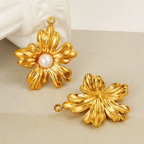 Collana Con Pendente A Fiore Acciaio Inossidabile 304 Perla Artificial Naturale Placcato Oro 18K Catena Elegante Da Donna