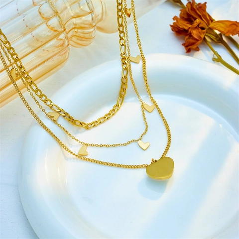 Collana Multistrato con Pendente a Cuore per Donna in Acciaio Inossidabile Oro Catena Figaro con Cuore in Perla Artificiale