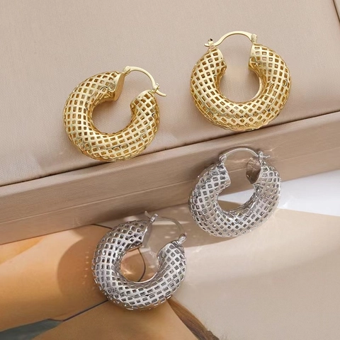 Orecchini a Cerchio Minimalisti in Rame con Maglia Svuotata da Donna Placcati in Oro 18K Argento Gioielli di Moda