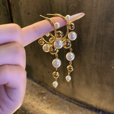 Eleganti Orecchini A Cerchio A Forma Di C Con Nappa Di Künstliche Perle E Perline Di Metallo Gioielli In Lega Con 925 Sterling Silver Earring Post Donna