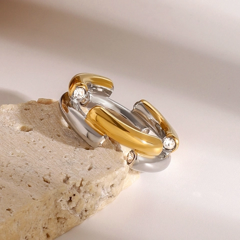 Anello Rotondo Bicolore in Acciaio Inossidabile Placcato Oro 18K per Donna Orecchini con Strass Intarsiati Gioielli