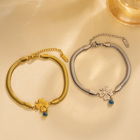 Bracciale da Donna in Acciaio al Titanio Con Ciondolo Quadrifoglio e Malocchio Blu Catena a Spina di Pesce Oro 18K