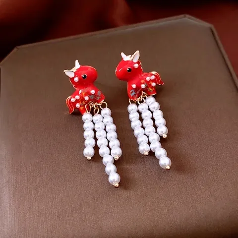 Pendientes De Borla De Esmalte De Caballo Rojo Con Poste De Pendiente De Plata De Ley 925 Perla Artificial De Imitación Estilo Chino