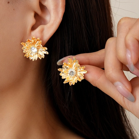 Gänseblümchen Sonnenblume Ohrstecker Legierung Straß Mit 925 Sterling Silber Ohrstift Retro Luxus Blume Für Frauen