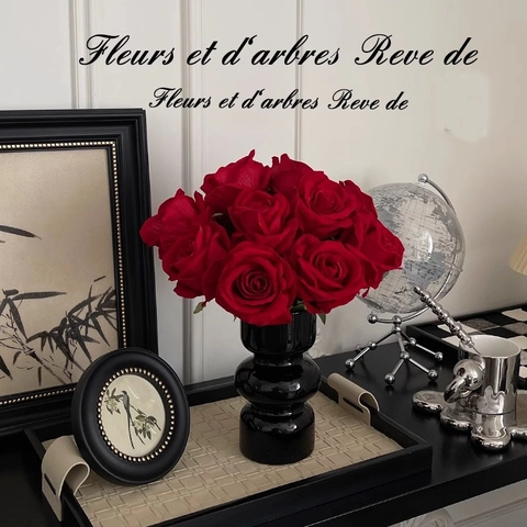 Red Velvet Artificial Roses With Black Ceramic Vase Faux Flower Arrangement For Home Desktop Wedding Decor French Style