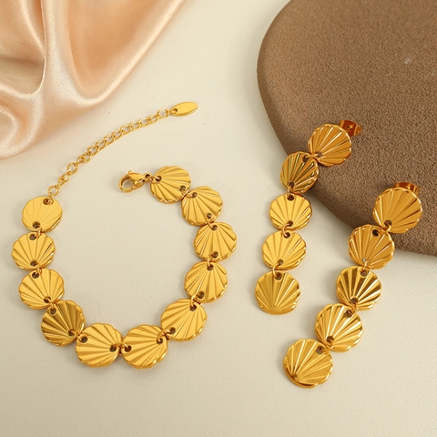 Set di Gioielli in Acciaio Inossidabile a Conchiglia Oro Bohémien Orecchini Bracciale Collana per Donna Festa Quotidiana Accessori Eleganti