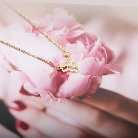 Mode Koper Zirconia Stier Hoofd Martini Glas Hert Hanger Ketting Voor Vrouwen Eenvoudige Sieraden Box Ketting Accessoire