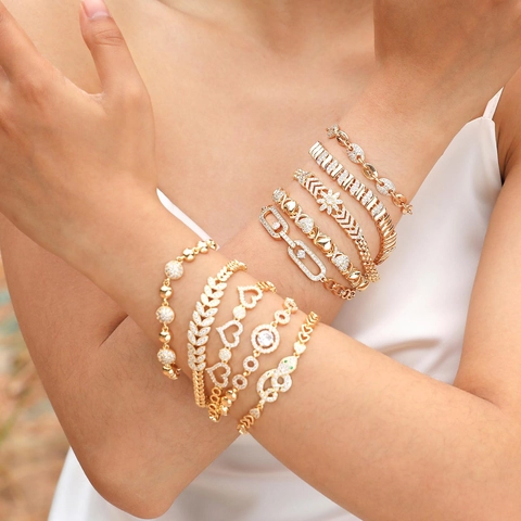 Vergoldetes Zirkonia Armband Kupfer Herz Blume Schlange Design Eleganter Modeschmuck Geschenk Für Damen Stilvolles Accessoire