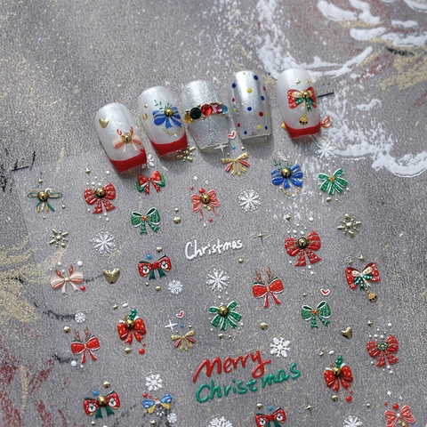 Autocollants Ongles 5D Relief Noël Flocon De Neige Noeud Cloche Feuille D'or Auto-adhésif Manucure Décoration