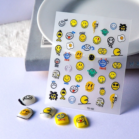 Adesivi Unghie 5D Rilievo Divertente Faccia Sorridente Gialla Emoji Impermeabile Autoadesivo DIY Manicure Decorazione