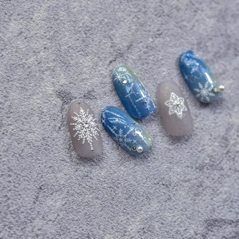 Snowflake Nail Art Stickers White Star Decals Thin Tough Adhesive Winter Theme DIY Decoration For Women