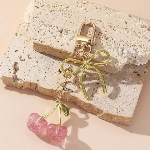 Portachiavi Ciliegia Carino Pendente Per Borsa Frutta Lega Di Zinco Resina Fiocco Luccicante Ornamento Per Zaino Donne