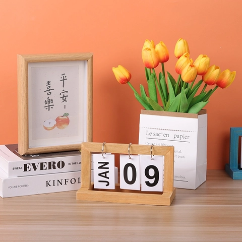 Wooden Flip Perpetual Calendar Manual Desktop Ornament For Home Office Decor Minimalist Style Metal Rings