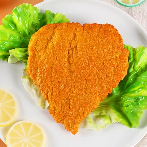 Simulation Brathähnchen Schnitzel Modell Herzförmig Realistisch Falsches Essen PVC Display Requisite Küche Deko Lernspielzeug