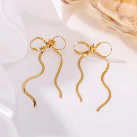 Orecchini Lunghi Con Nappine E Fiocco Acciaio Inossidabile Placcato Oro 18K Gioielli Eleganti Per Donna