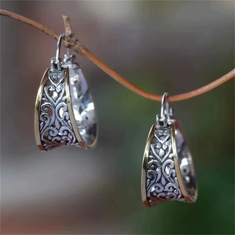 Retro Bohemian Hollow Out Carved Hoop Earrings For Women Gypsy Geometric Antique Silver Tone Jewelry With Iron Earring Post
