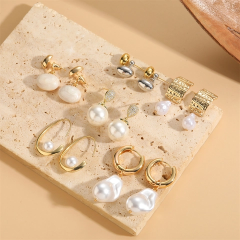 Barock ABS Künstliche Perlen Ohrringe 14K Vergoldetes Kupfer Hoop Drop Zirkon Unregelmäßige Retro Stil Für Damen