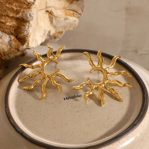 Pendientes Sol Chapados En Oro Acero Inoxidable Geométrico Textura Ondulada Radiante Impermeable Hipoalergénico Mujeres