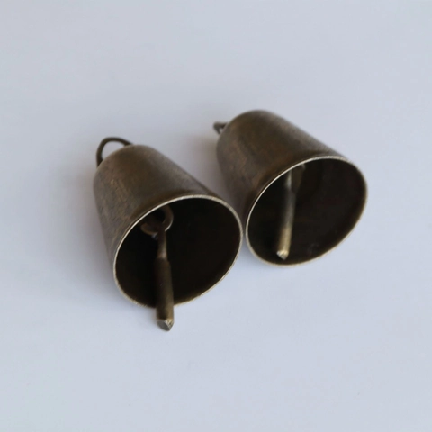 Vintage Bronze Metal Bells Hanging Pendants For Christmas Holiday Decor DIY Craft Pet Accessories Retro Trumpet Bell
