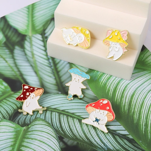 Cartoon Anthropomorphic Mushroom Enamel Pin Alloy Drip Oil Brooch Cute Mushroom Elf Badge For Backpack Clothing Decor Gift