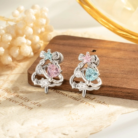 Kerstboom Kraakbeen Piercing Stud Titanium Staal Koper Zirkoon Hart Ster Boog Platte Schroefsluiting Zoete Sieraden