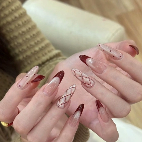 Uñas Postizas De Almendra Elegantes Hechas A Mano Ojo De Gato Rojo Vino Diseño Francés Cuadros Perlas Artificiales Manicura Artificial