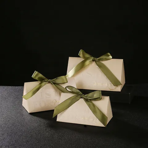 Wedding Favor Candy Gift Case Triangular Paper Ribbon Bow Wooden Ring Sweet Wishes Party Souvenir Engagement Packaging