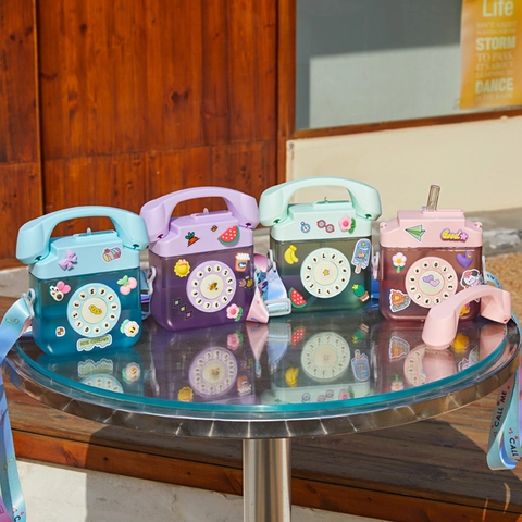 Retro Telephone Shaped Water Bottle For Kids Plastic Portable Drinkware With Straw And Adjustable Strap Cartoon Stickers