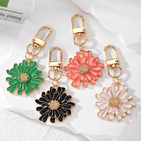 Porte-clés Fleur Marguerite Alliage Émail Pendentif Charme De Sac Pour Femmes Filles Style Pastoral Frais Coloré Nouveauté