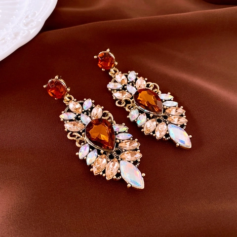 Orecchini Pendenti Stile Corte Vintage Lega Strass Design Goccia D Acqua Con Perno In Argento Per Donna Lusso