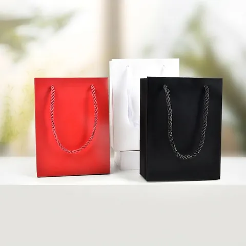 Cardboard Paper Gift Bags Handheld Packaging Bags With Handles Solid Color Matte For Jewelry Shopping Party Favors