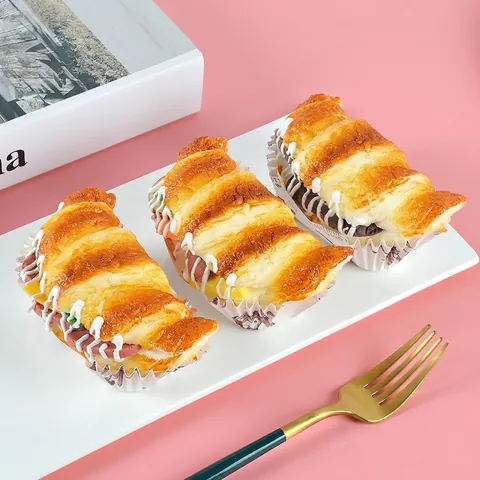 Realistisches Simulation Croissant Sandwich Lebensmittelmodell PU Künstliches Brot Fotografie Requisiten Küche Deko Squishy Spielzeug