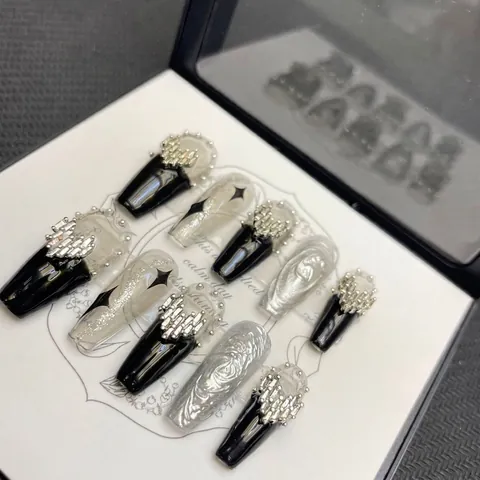 Hand-made Press On Nails Gothic Punk Y2K Black Silver Liquid Metal Heart Rhinestone Star Coffin Long Full Cover Manicure For Women