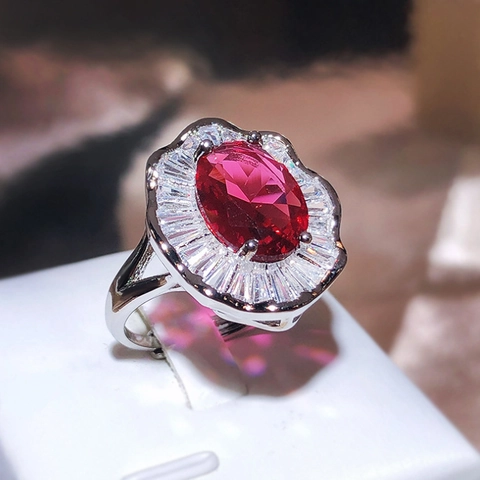Eleganter Blumen Verstellbarer Ring Kupfer Mit Rotem Ovalem Edelstein Und Zirkonia Halo Vintage Stil Für Damen
