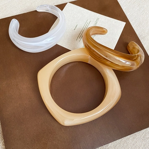 Bracelet Manchette En Résine Acrylique Texture Marbre Ambre Ovale Ouvert Bangle Surdimensionné Rétro Géométrique Femmes
