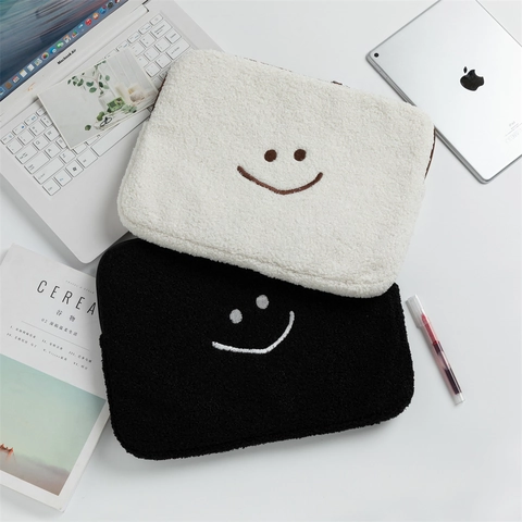 Korean Ins Style Plush Smiley Face Tablet Sleeve Laptop Liner Bag Shockproof Protective Case For iPad 11 13 Inch Women Students Daily Bag