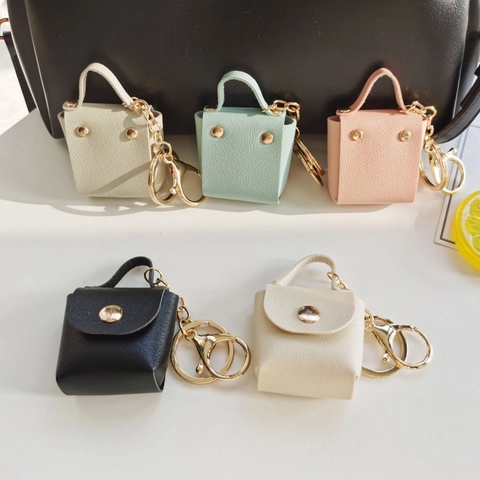 Mignon Porte-clés Mini Sac en Cuir Couleur Unie Pendentif Porte-clés de Voiture Mode Charme de Sac Accessoire Cadeau