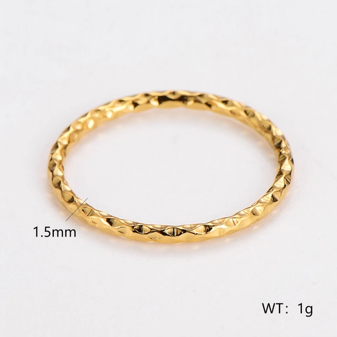 Anillo De Acero Inoxidable 304 Minimalista Martillado Ondulado Brillante Banda Delgada Apilable Moda Para Mujer