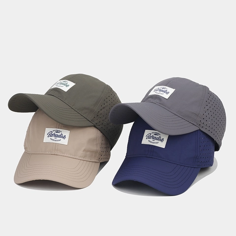 Gorra De Béisbol Secado Rápido Poliéster Transpirable Agujeros Corte Láser Protección Solar Exterior Parche Retro Ajustable Unisex Moda