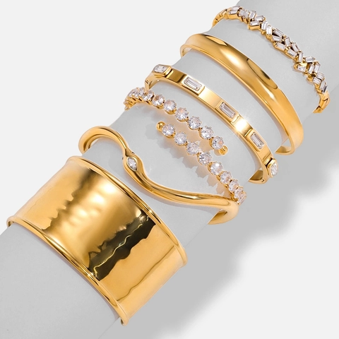 Elegant Stainless Steel Rhinestone Open Cuff Bracelets For Women Gold Plated Hammered Snake Geometric Bangle Jewelry Gift